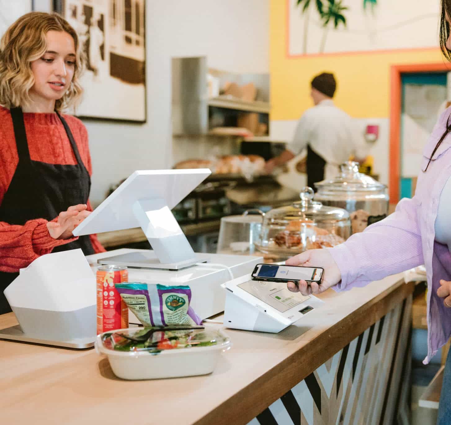 Countertop card terminal in a UK retail setting
